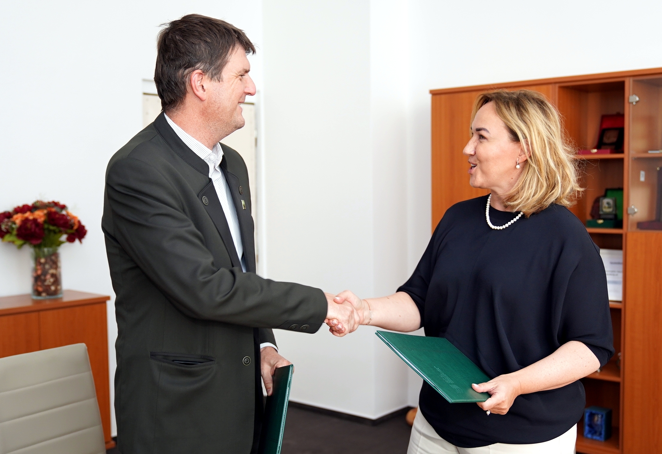 SPU podpísala memorandum o spolupráci s Lesmi SR